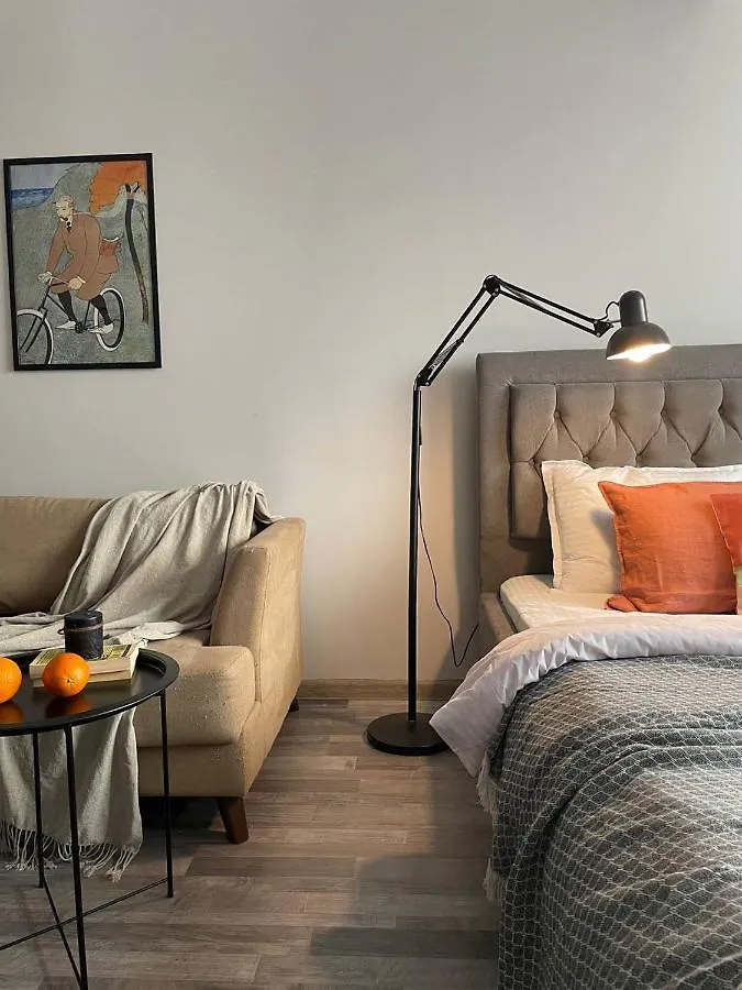 Студия Терракота В Центре С Шикарным Видом На Горы Almaty Apartment